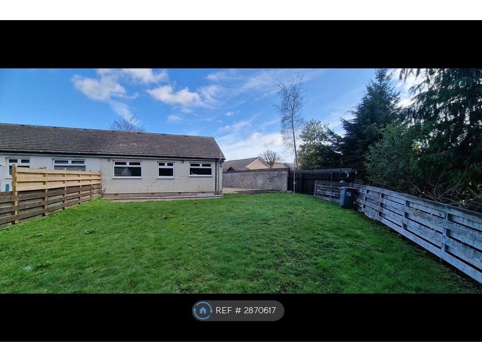 Property photo 3 of 17 Rear