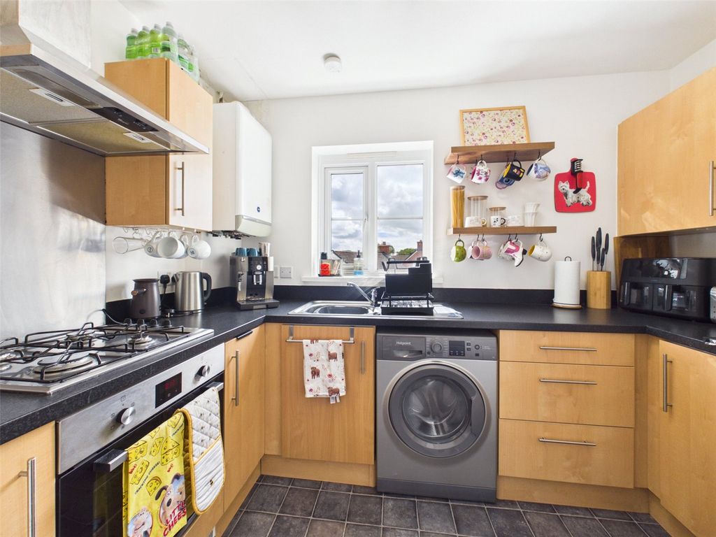 Property photo 2 of 8 Picture No. 04