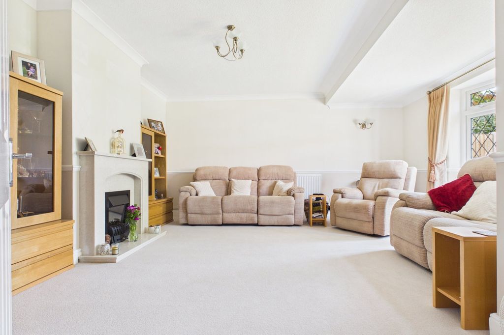Property photo 3 of 20 Picture No. 14