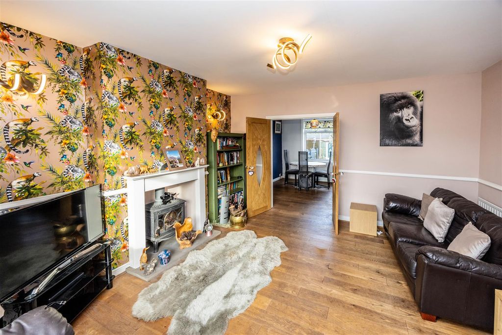 Property photo 1 of 29 28Ihtshelf-140126-5.Jpeg