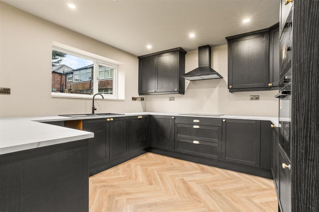 Property photo 2 of 36 Kitchen