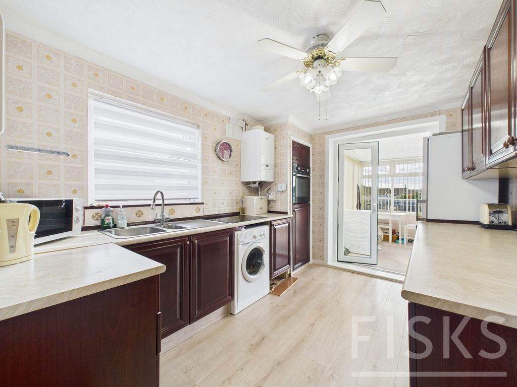 Property photo 3 of 13