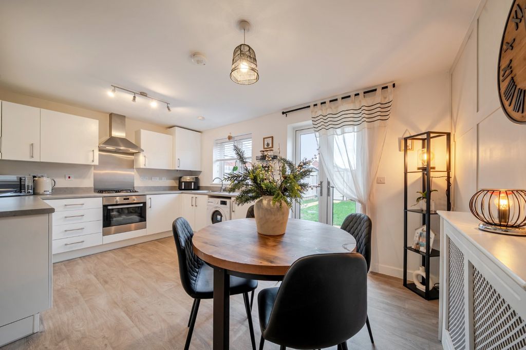 Property photo 2 of 14 Picture No. 09