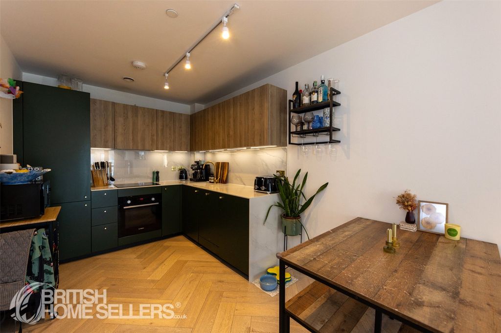 Property photo 2 of 12 Picture No. 05