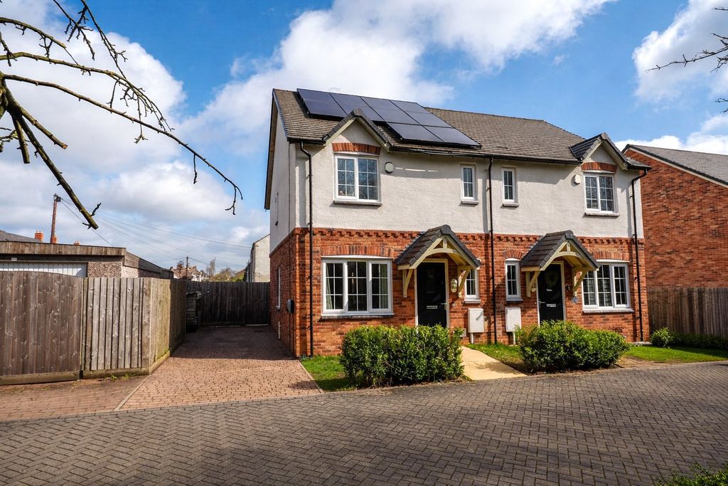 Property photo 1 of 27 Picture No. 31