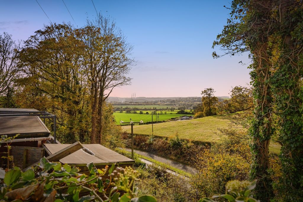 Property photo 2 of 14 Duskshots-d23Fca78_A7683580-41 20For