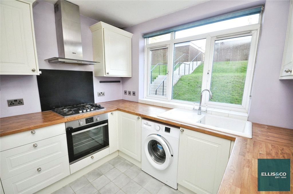 Property photo 3 of 15 Picture No. 14