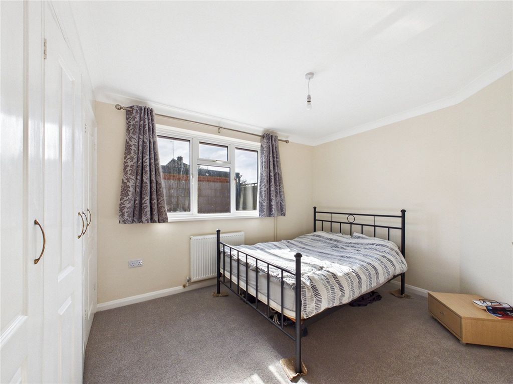 Property photo 3 of 16 Picture No. 02