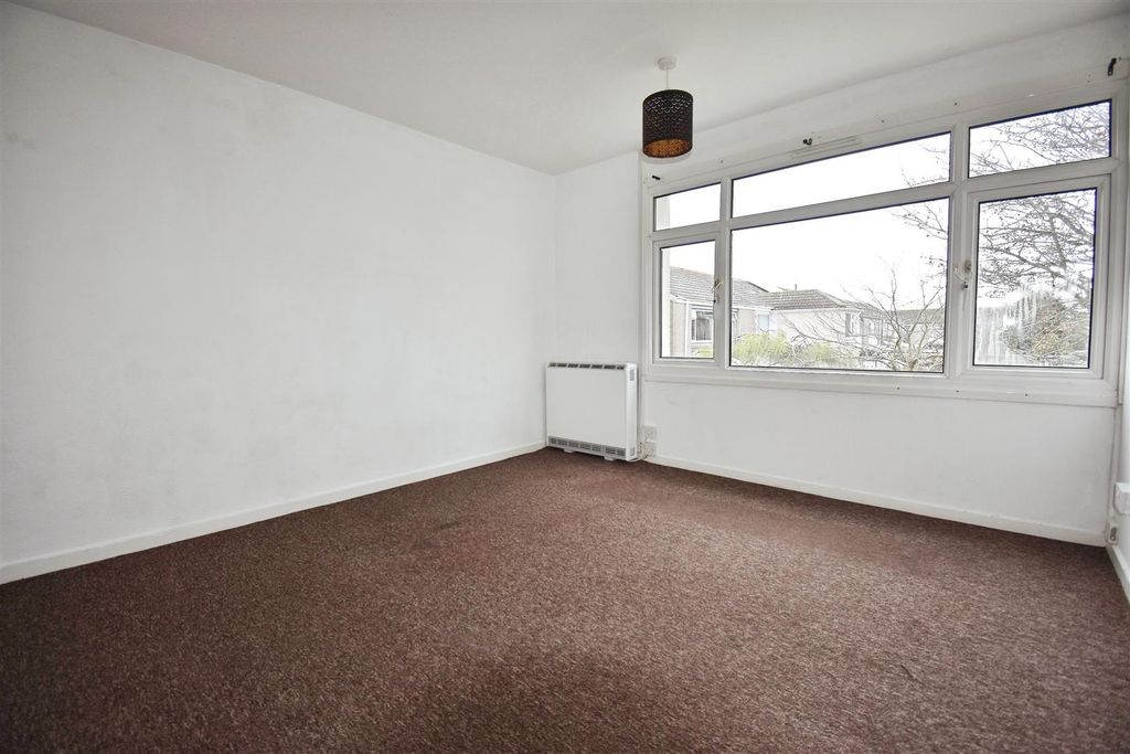 Property photo 3 of 8 52453Adf-Dsc_0459.Jpg