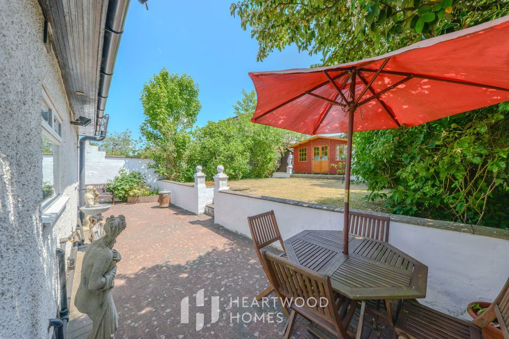 Property photo 3 of 16