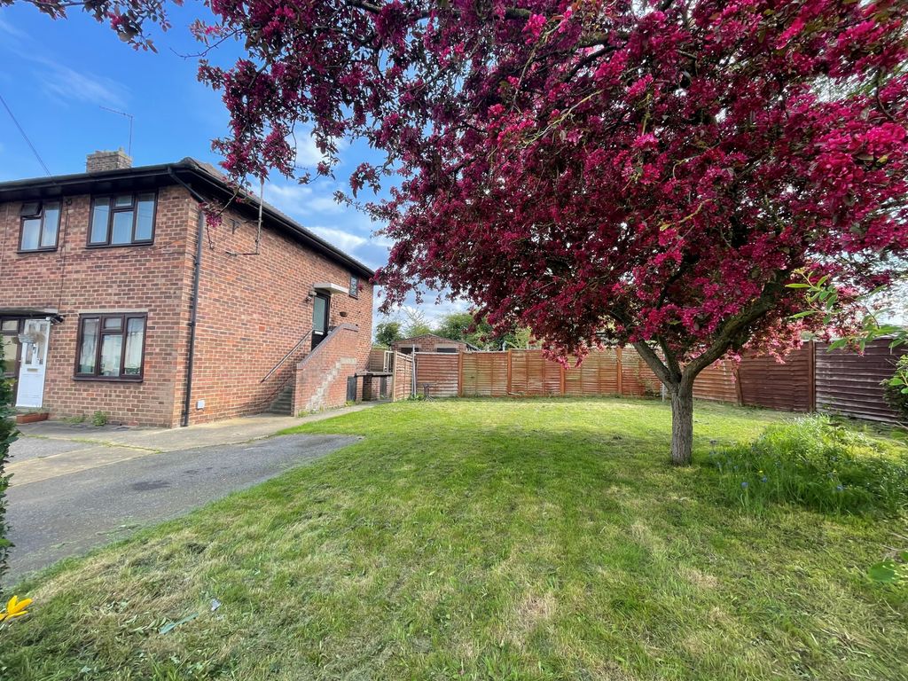 Property photo 2 of 8