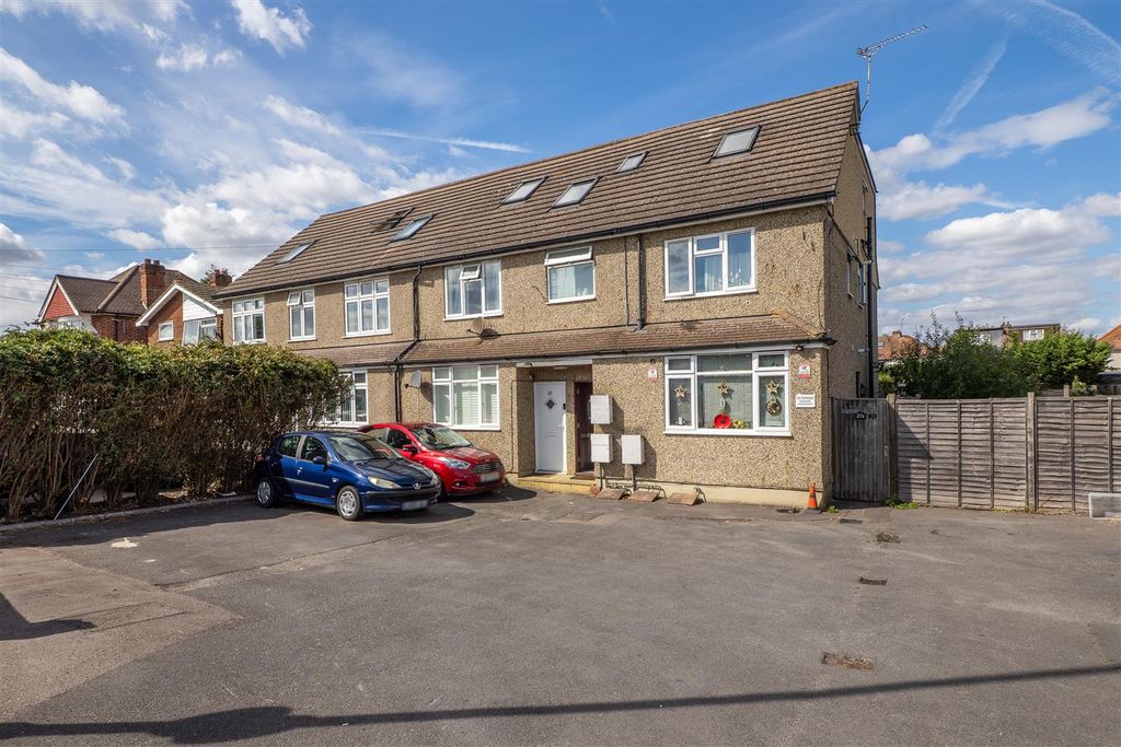 Property photo 2 of 6 Oldfieldsr27d-001.Jpg