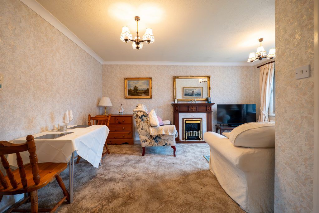 Property photo 2 of 18