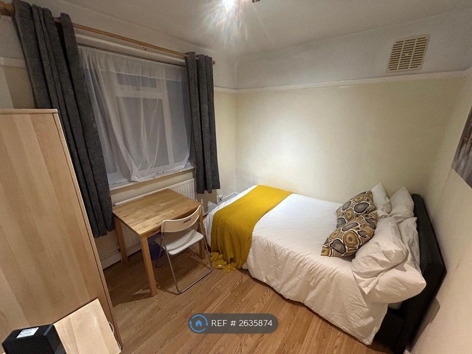 Property photo 3 of 9 Bedroom View 3 & Wardrobe, Table And Side Table