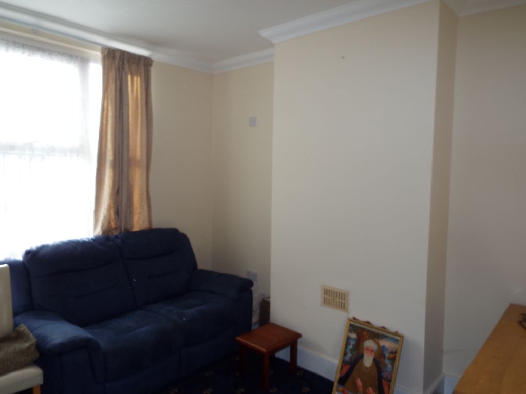 Property photo 3 of 11