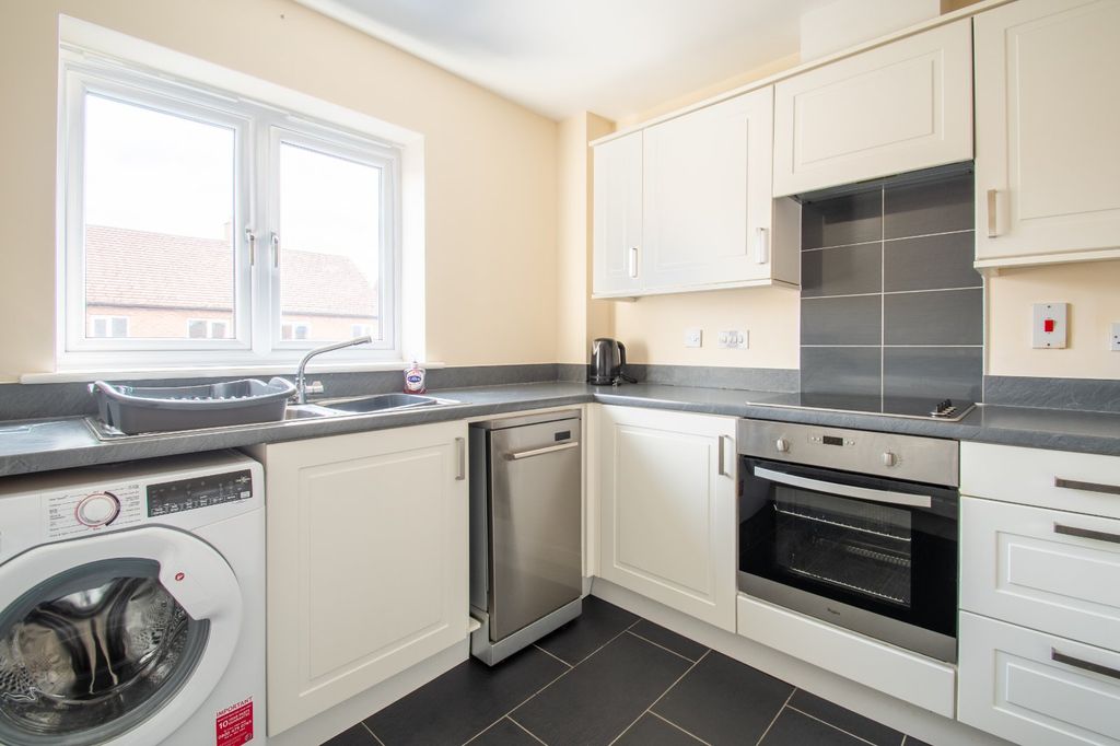 Property photo 2 of 15 Picture No. 25