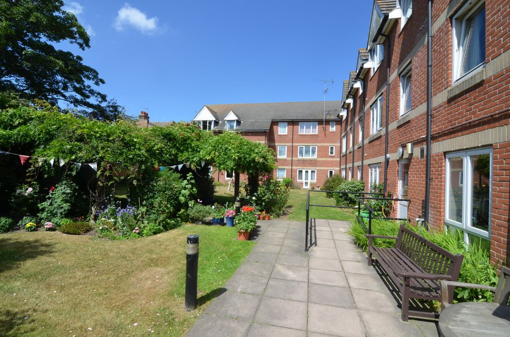 Property photo 3 of 8