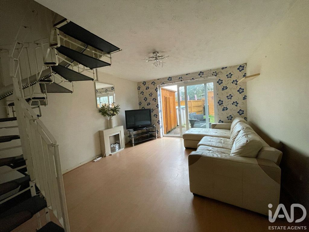 Property photo 3 of 21