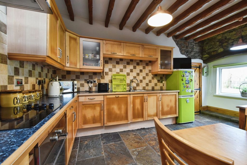 Property photo 2 of 20 Pbox-Img.Jpg