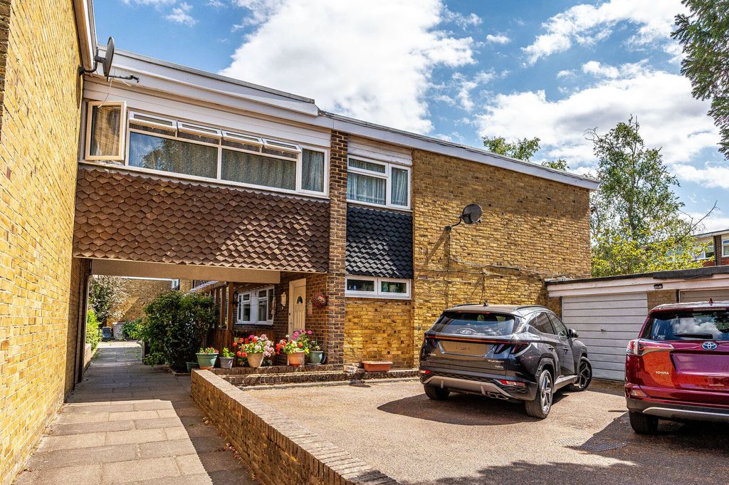 Property photo 1 of 34