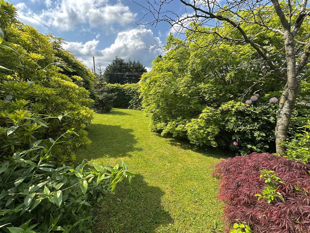 Property photo 3 of 40 Externally