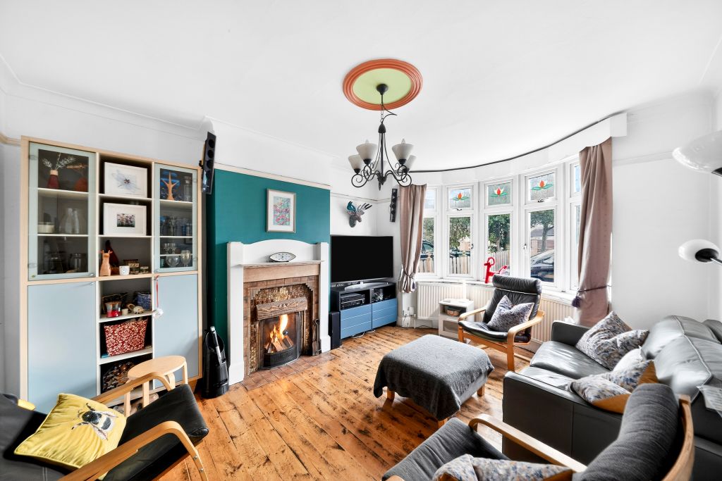 Property photo 3 of 22 Living Room