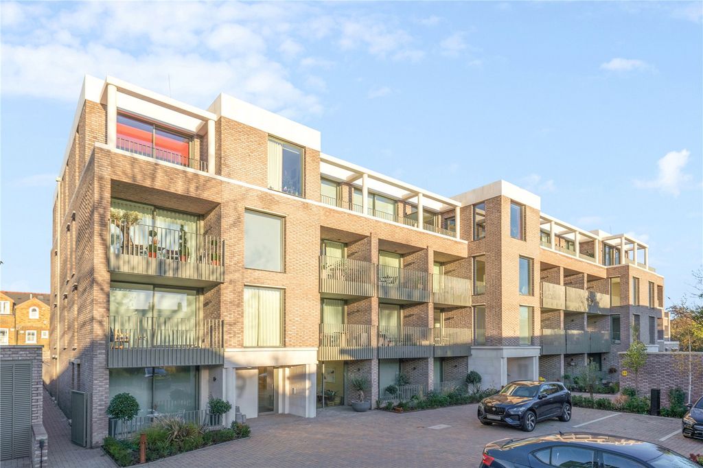 Property photo 2 of 13 Picture No. 42