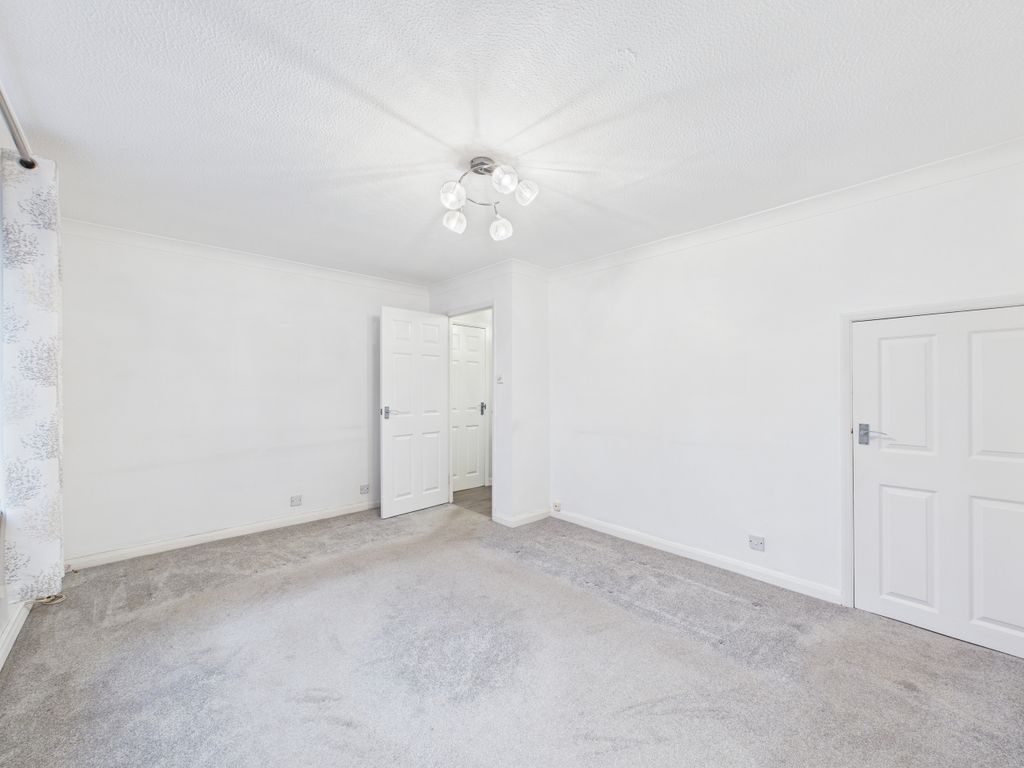 Property photo 2 of 10 Cam02536G0-Pr0035-Still001