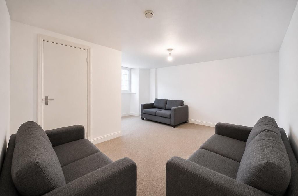 Property photo 1 of 12 5200270