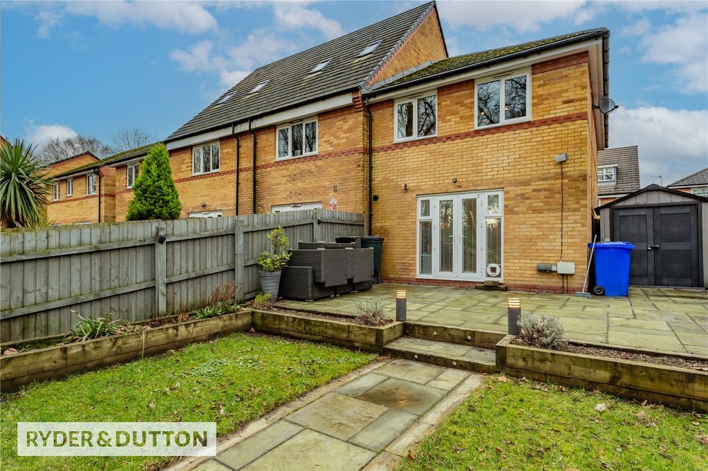 Property photo 3 of 24 Picture No. 23