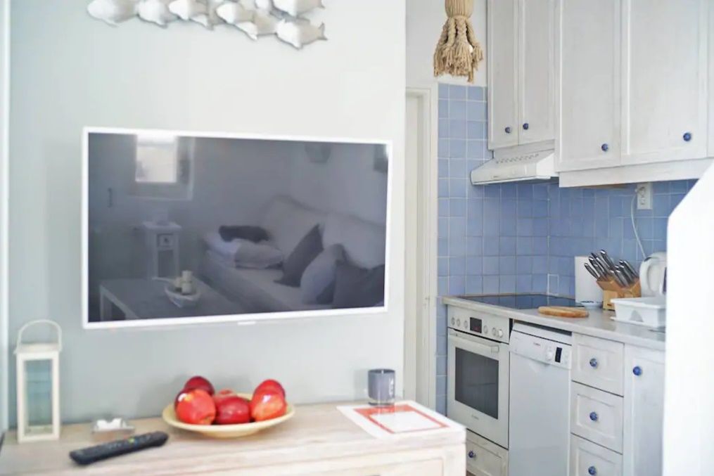 Property photo 3 of 9 Image: 2