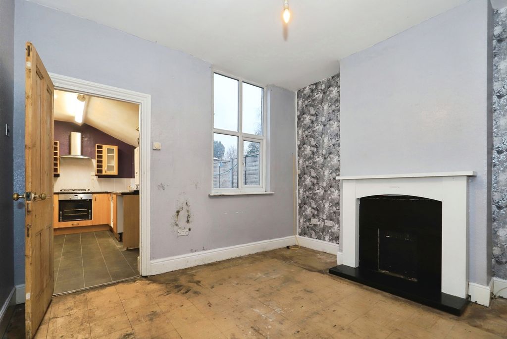 Property photo 3 of 19 Pbox-Img.Jpg