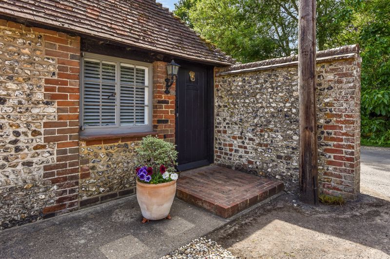 Property photo 2 of 18 Photo 40