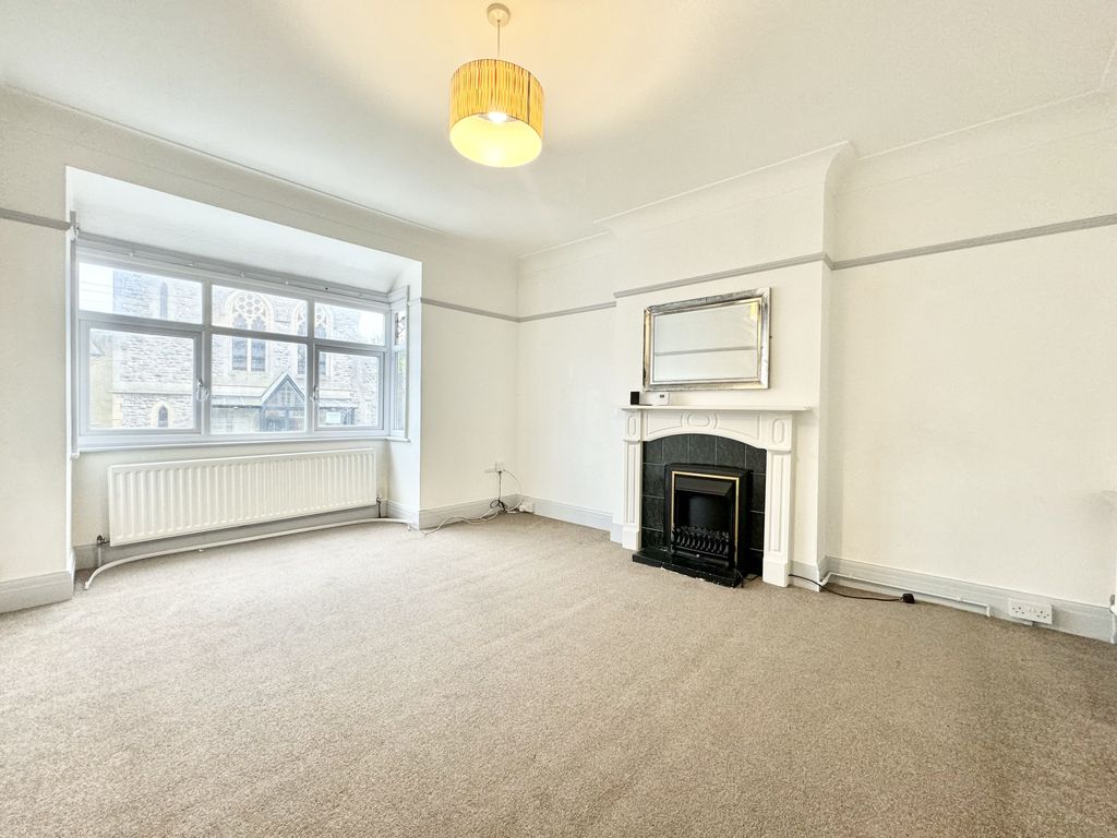 Property photo 3 of 9 Picture 3