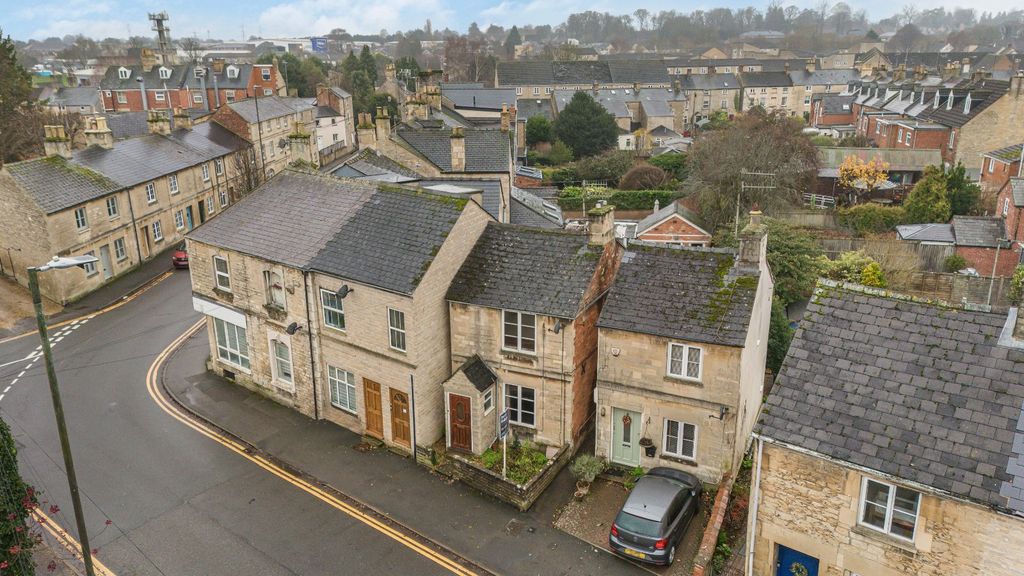 Property photo 2 of 18 Elevated Externals