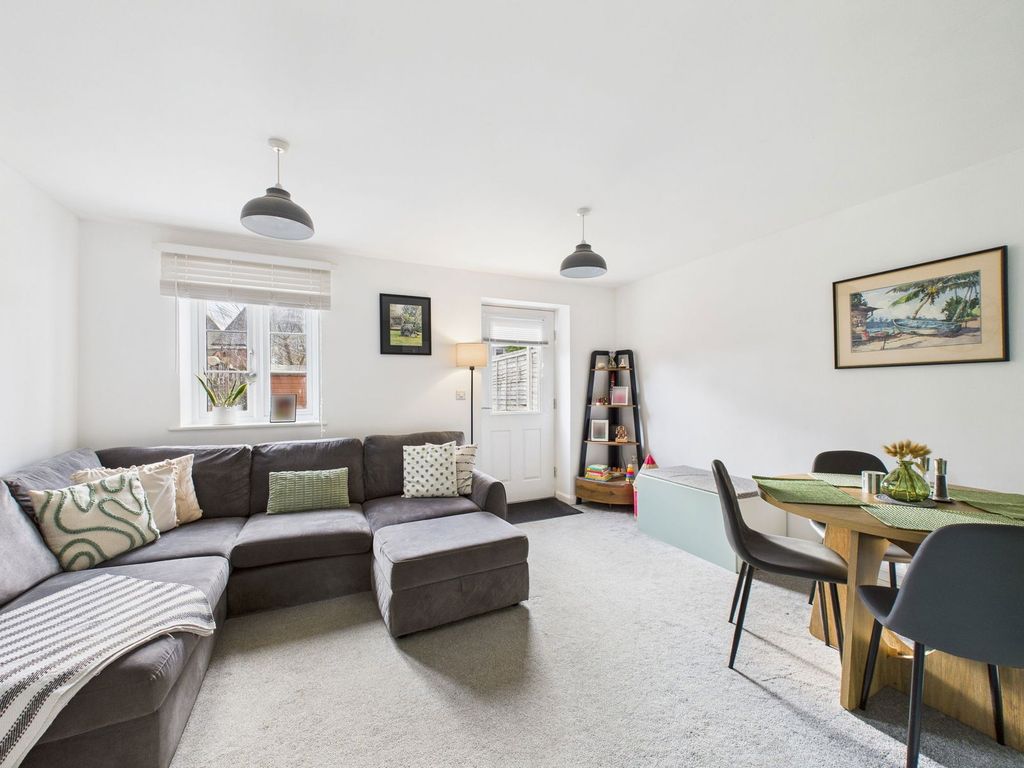 Property photo 3 of 8