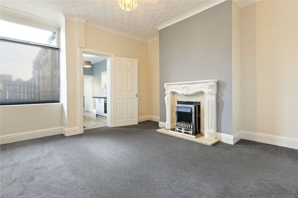 Property photo 3 of 21 Picture No. 08