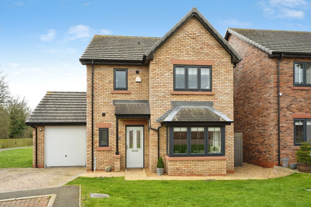 Property photo 1 of 14 Outside