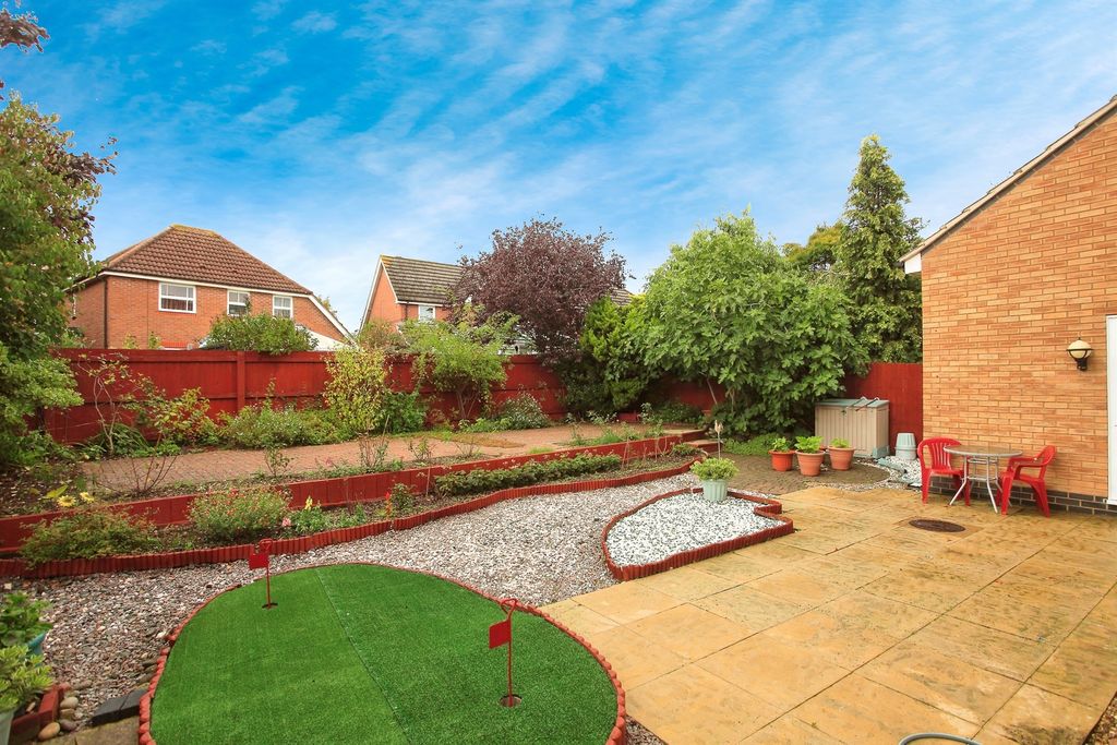 Property photo 3 of 17