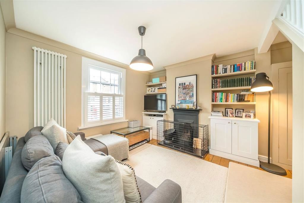 Property photo 2 of 12