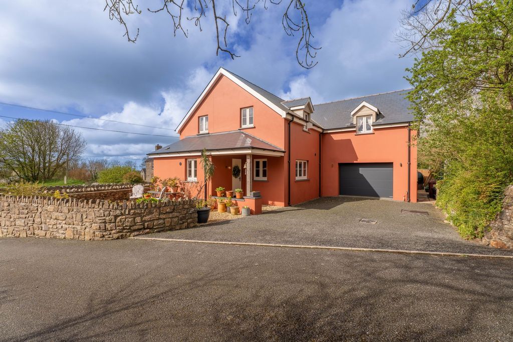 Property photo 1 of 42 N