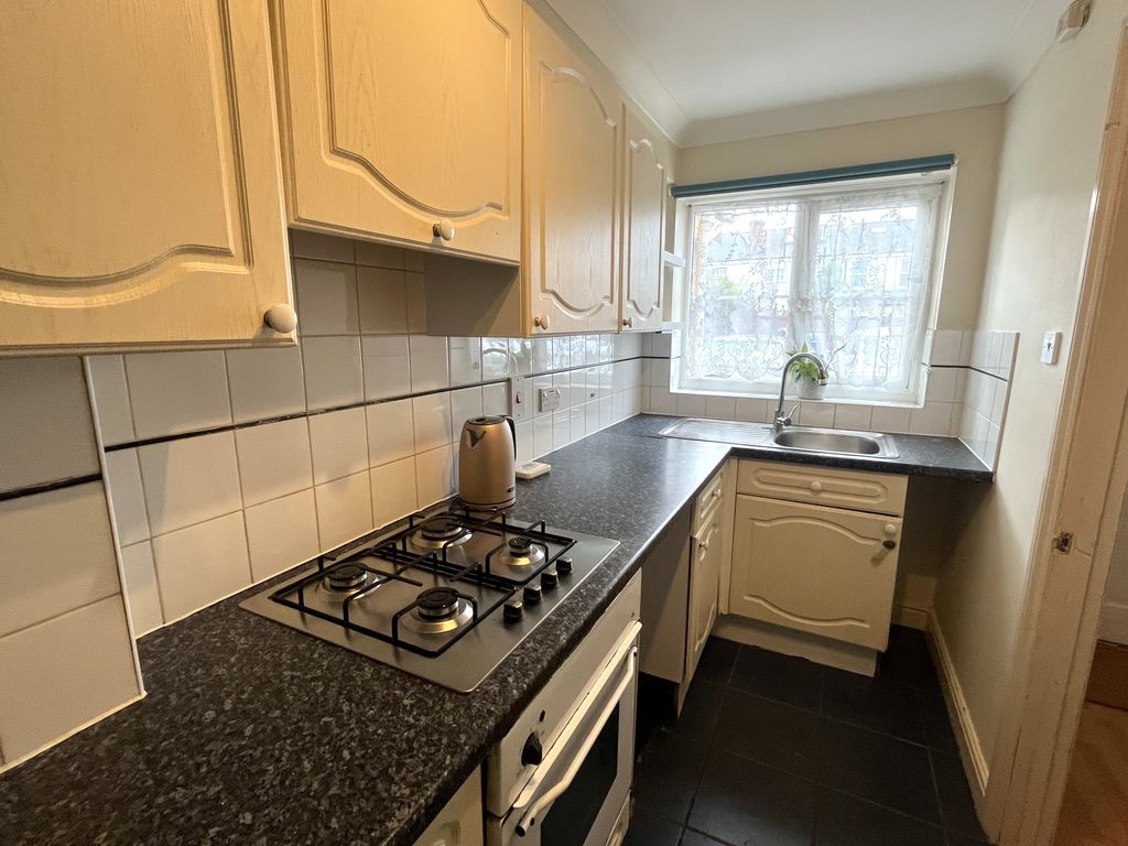 Property photo 3 of 12 Img_8036