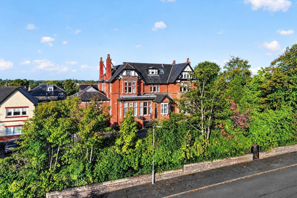 Property photo 1 of 34
