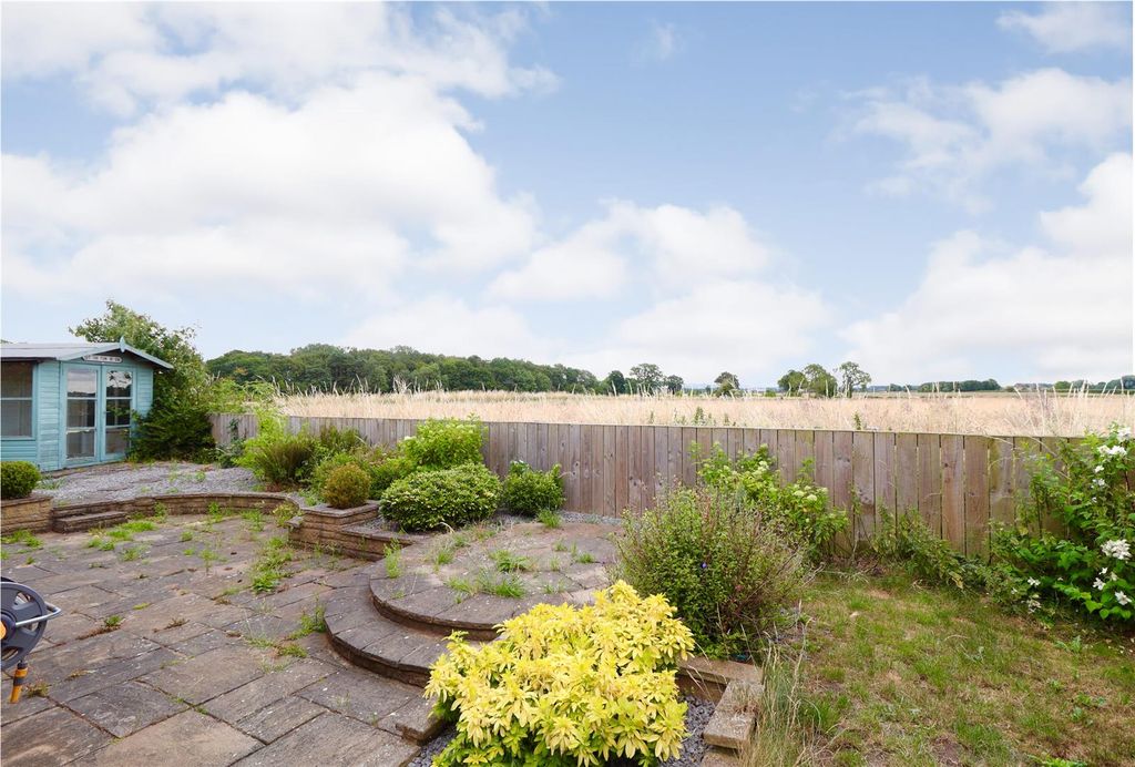 Property photo 2 of 13 Picture11.Jpg
