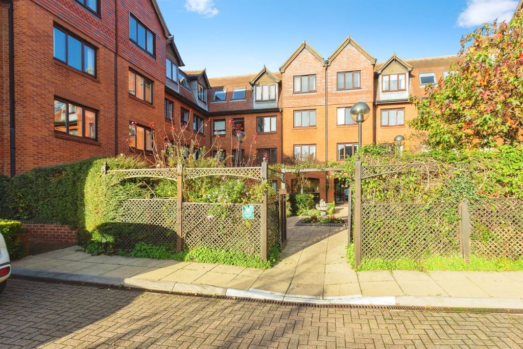 Property photo 1 of 15