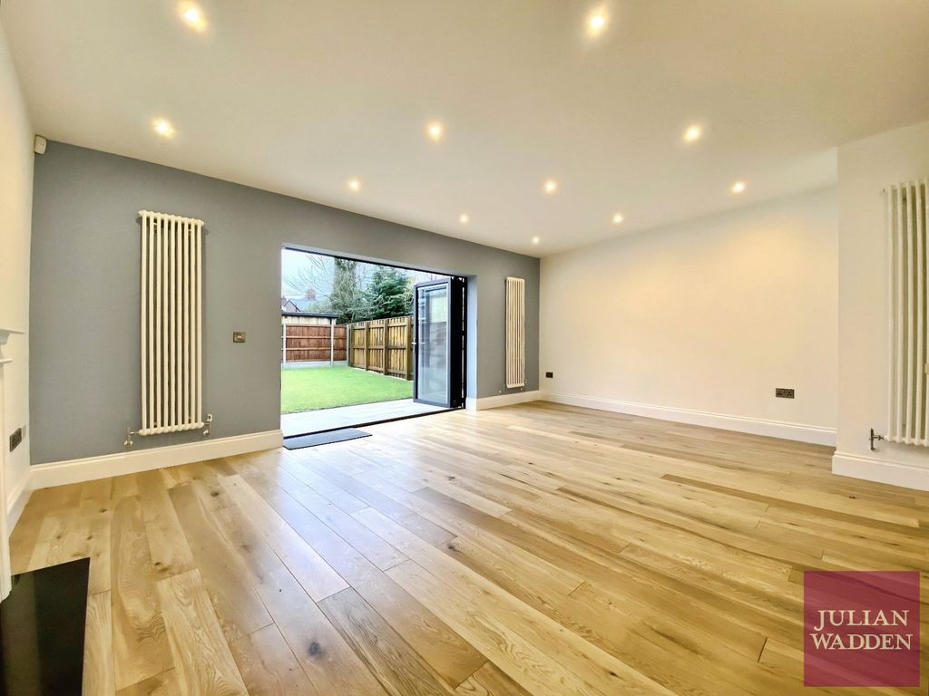 Property photo 2 of 15 Picture No. 34