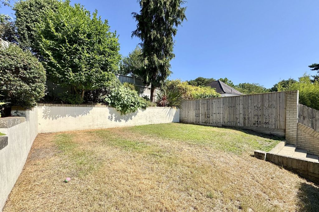 Property photo 3 of 24