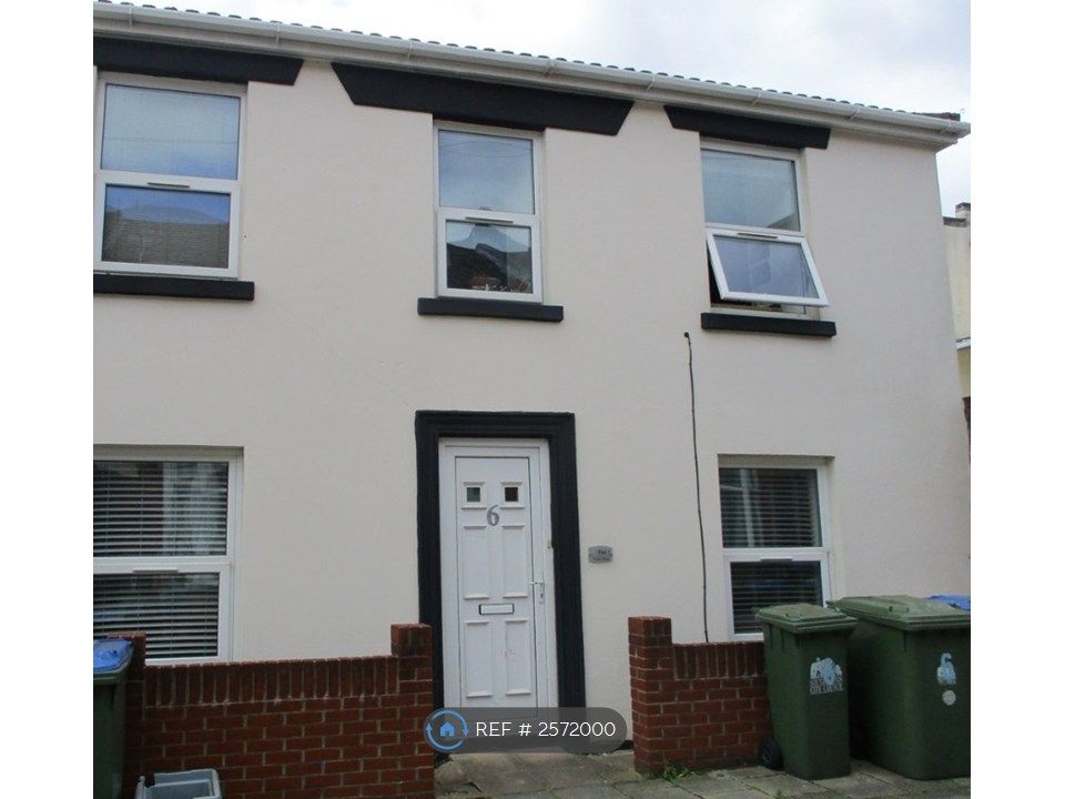 Property photo 3 of 10