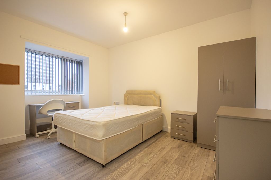 Property photo 3 of 11 3