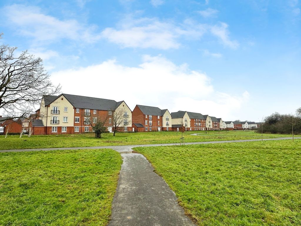 Property photo 2 of 3